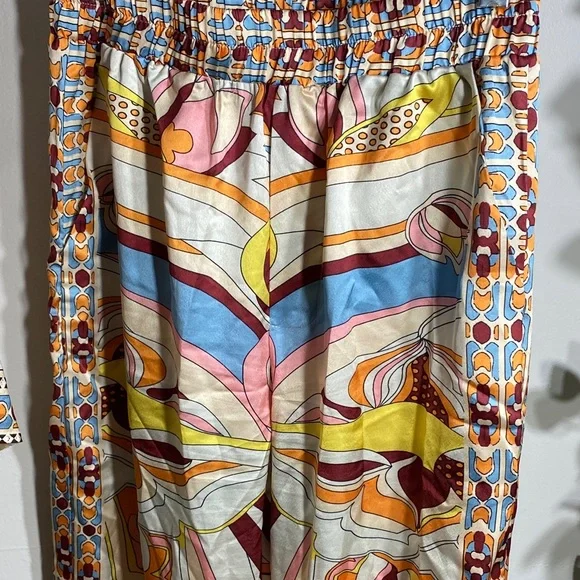 Abstract Patterned Wide Leg Pants and Scarf Set - Picture 4 of 6